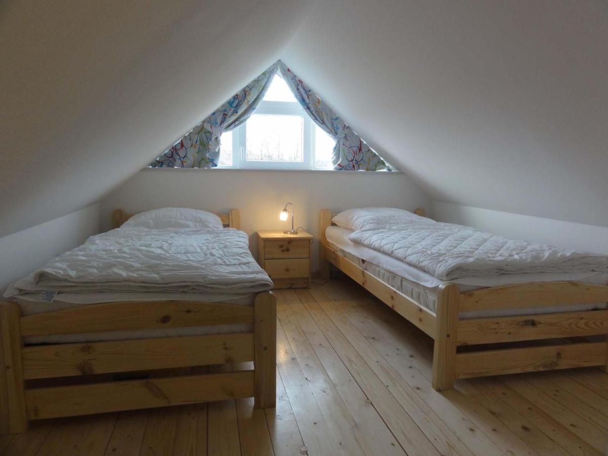 Haus Heckenrose Whg 2 Og Apartment Келенхузен Екстериор снимка