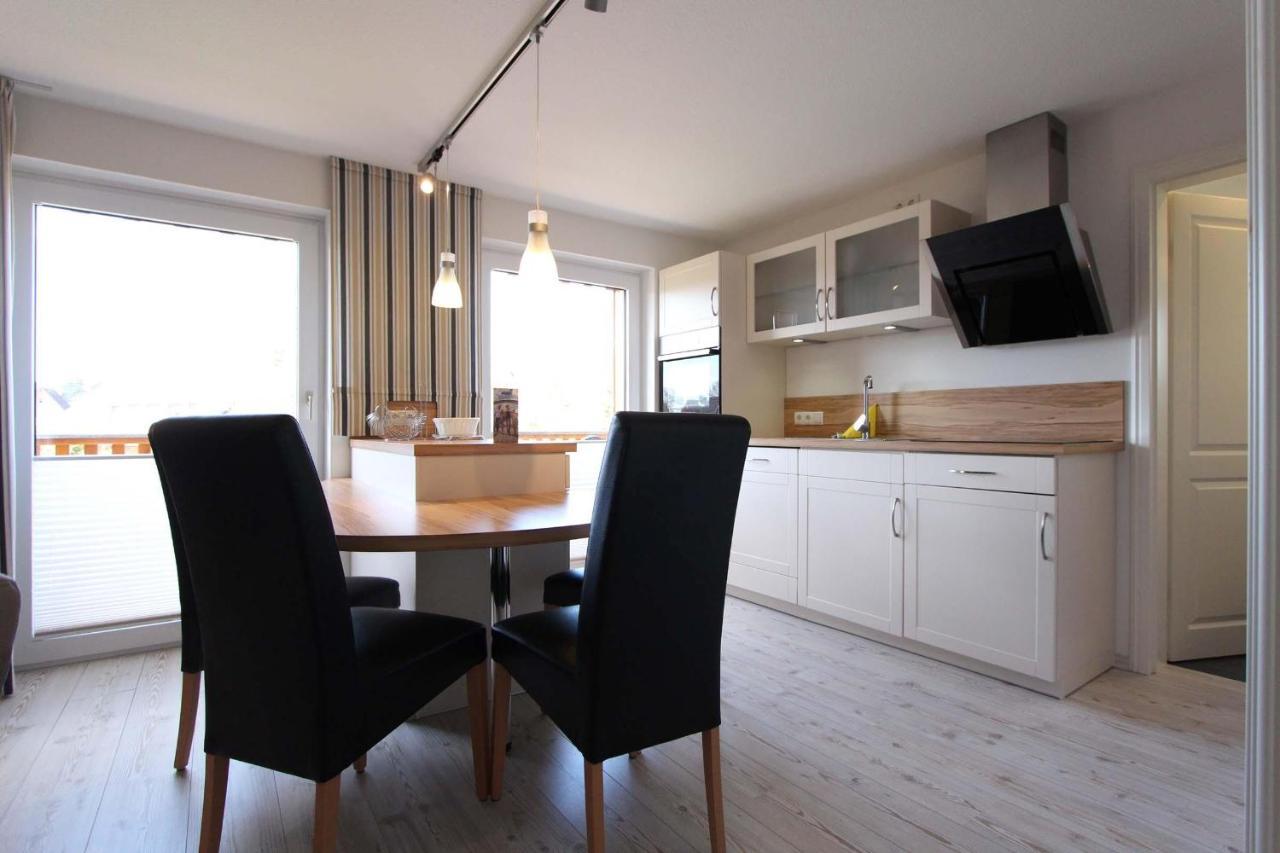 Haus Heckenrose Whg 2 Og Apartment Келенхузен Екстериор снимка